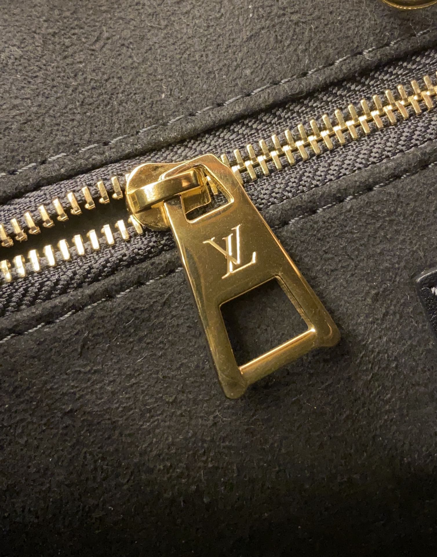 LV Shopping Bags